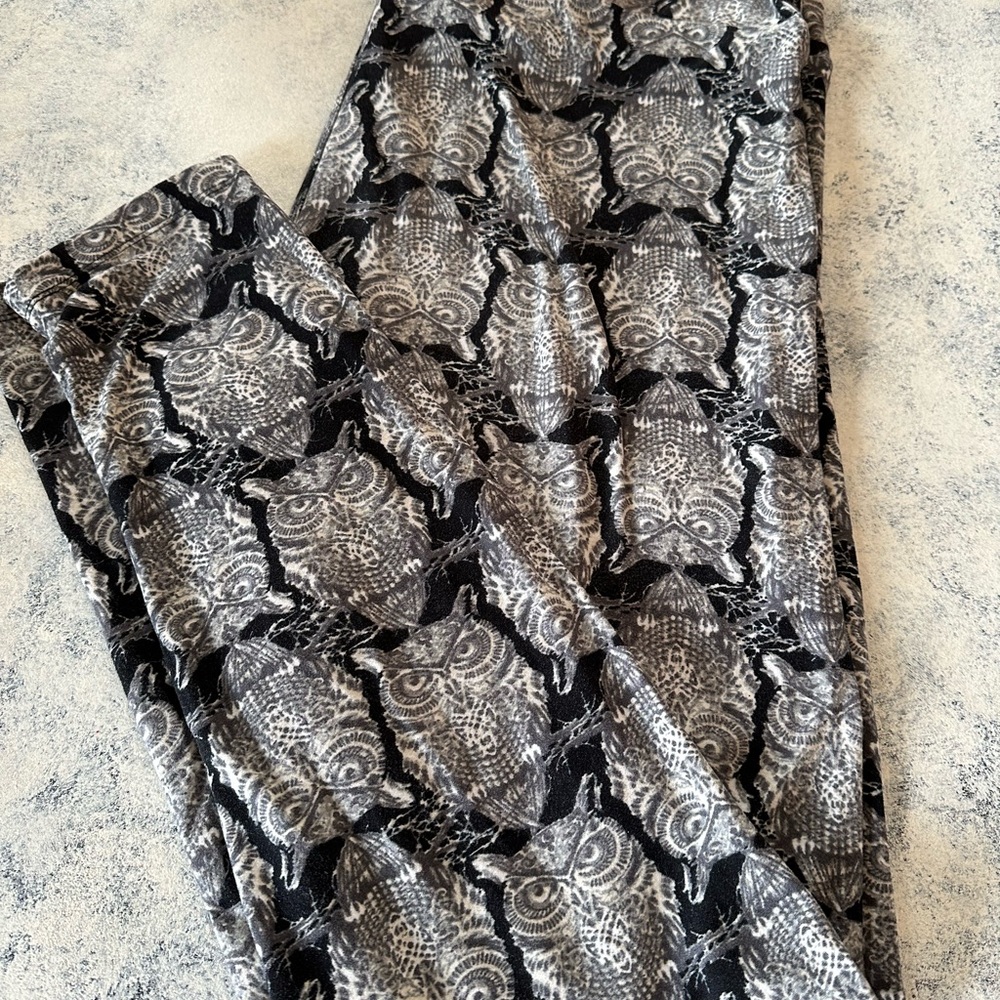 Owl print  Lularue leggings